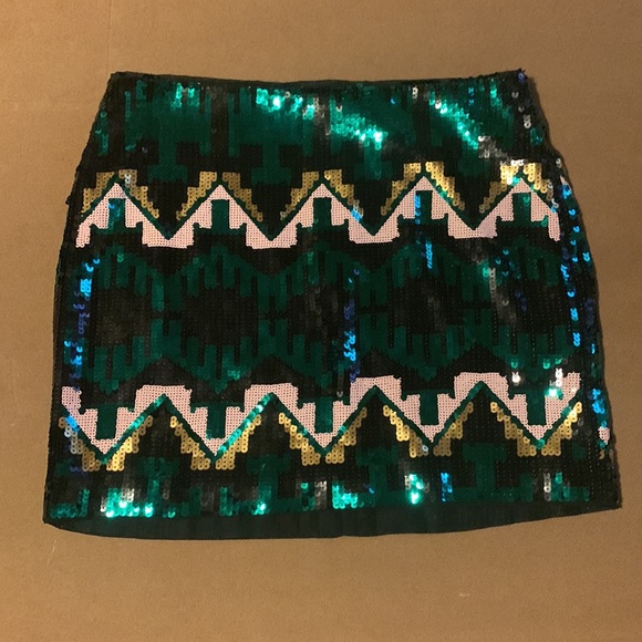 H&M Dresses & Skirts - H&M Divided Sequin Aztec Pattern Skirt Size 10